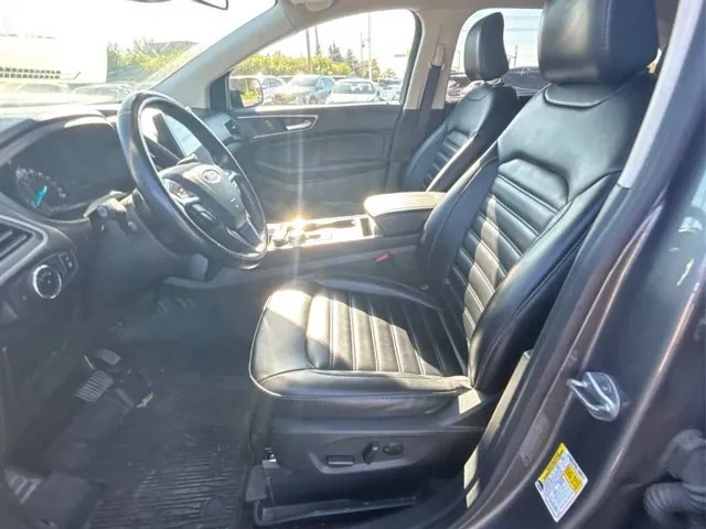 Ford Edge 2023 photo 2