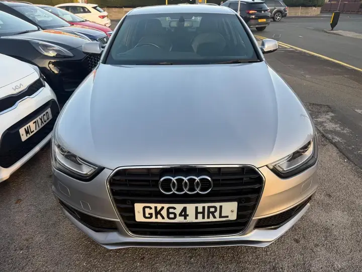 Audi A4 2014 photo 2