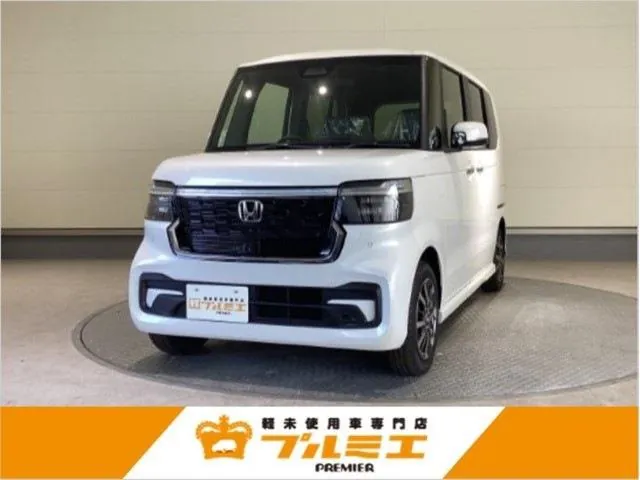 Honda N-Box Custom
