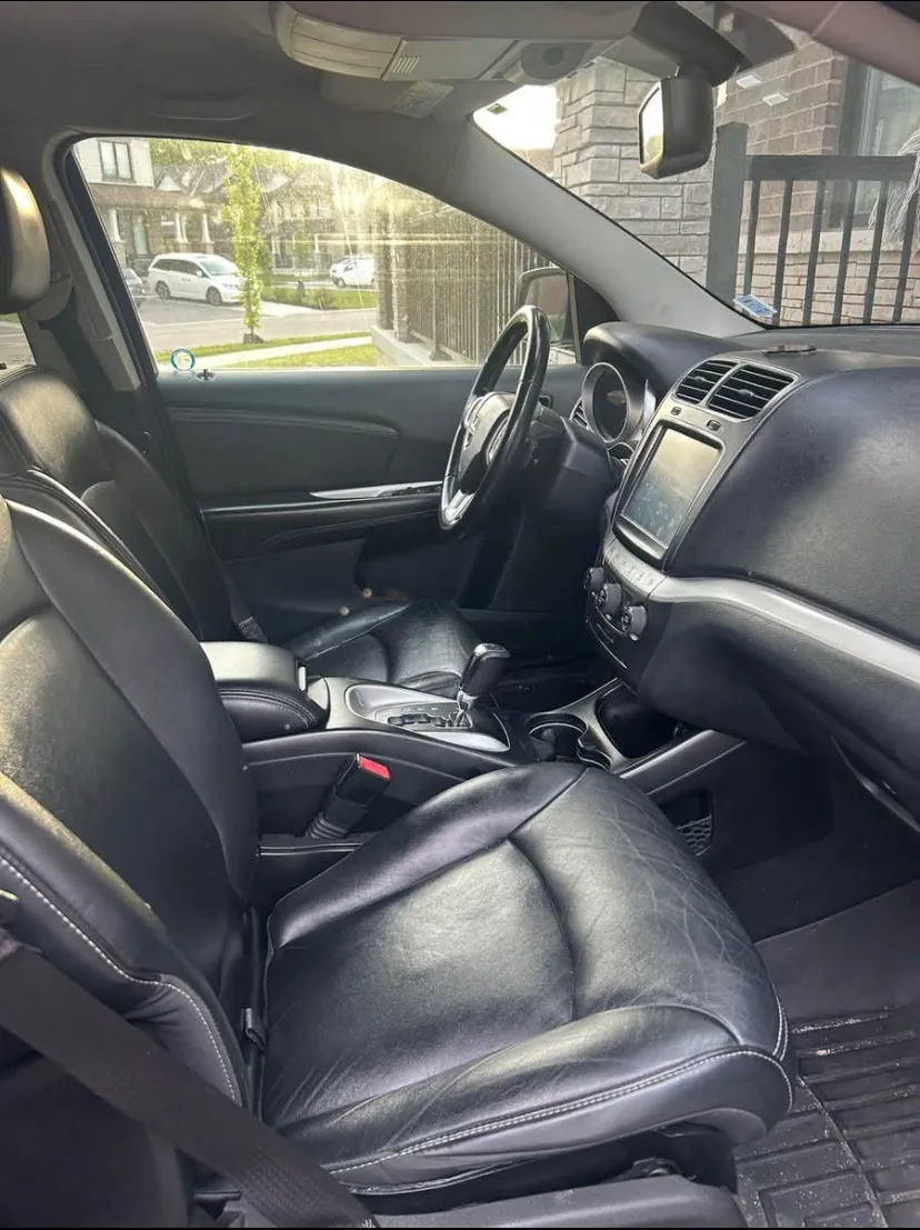Dodge Journey 2012 photo 4