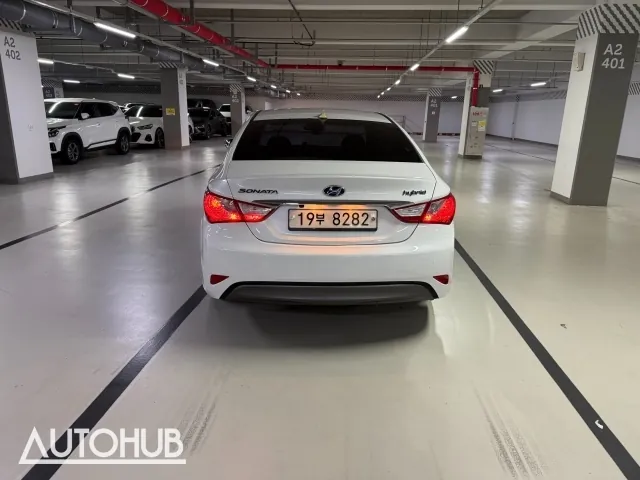 Hyundai Sonata 2012 photo 4