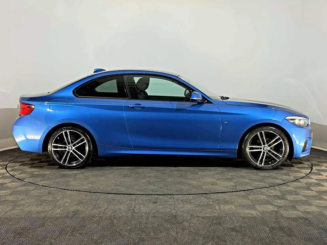 BMW 2 Series 2019 photo 5
