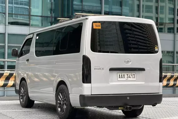 Toyota Hiace 2014 photo 5