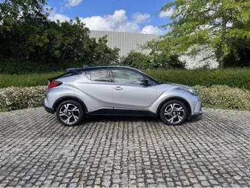 Toyota C-Hr 2025 photo 2