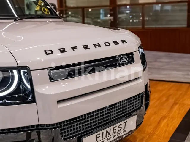 Land Rover Defender 2026 photo 3