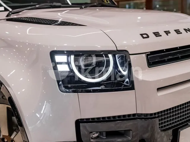 Land Rover Defender 2026 photo 2
