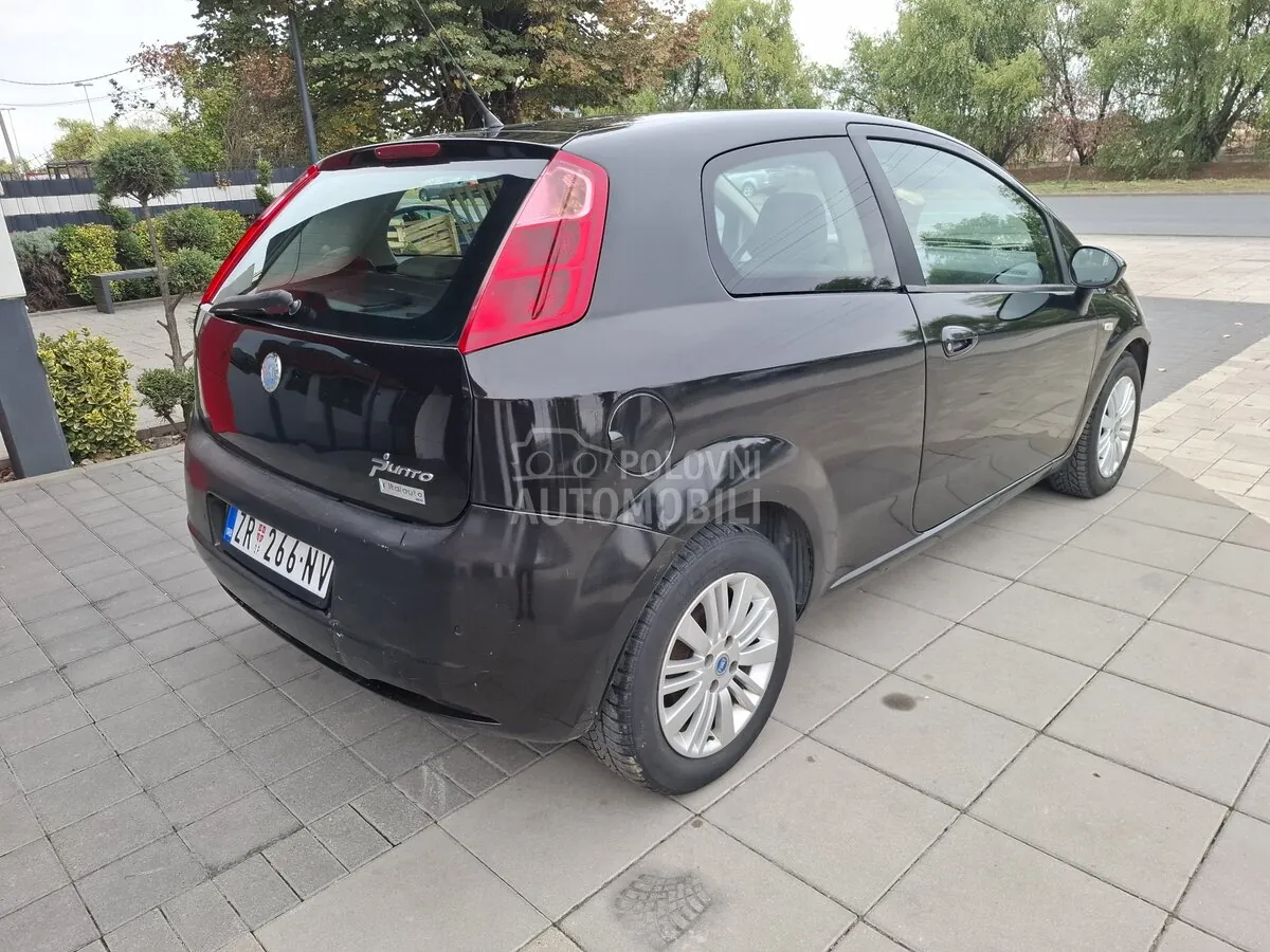 Fiat Grande Punto 2006 photo 5