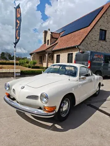 Volkswagen Karmann Ghia 1973 photo 3