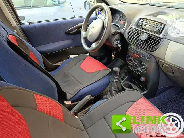 Fiat Punto 2004 photo 5