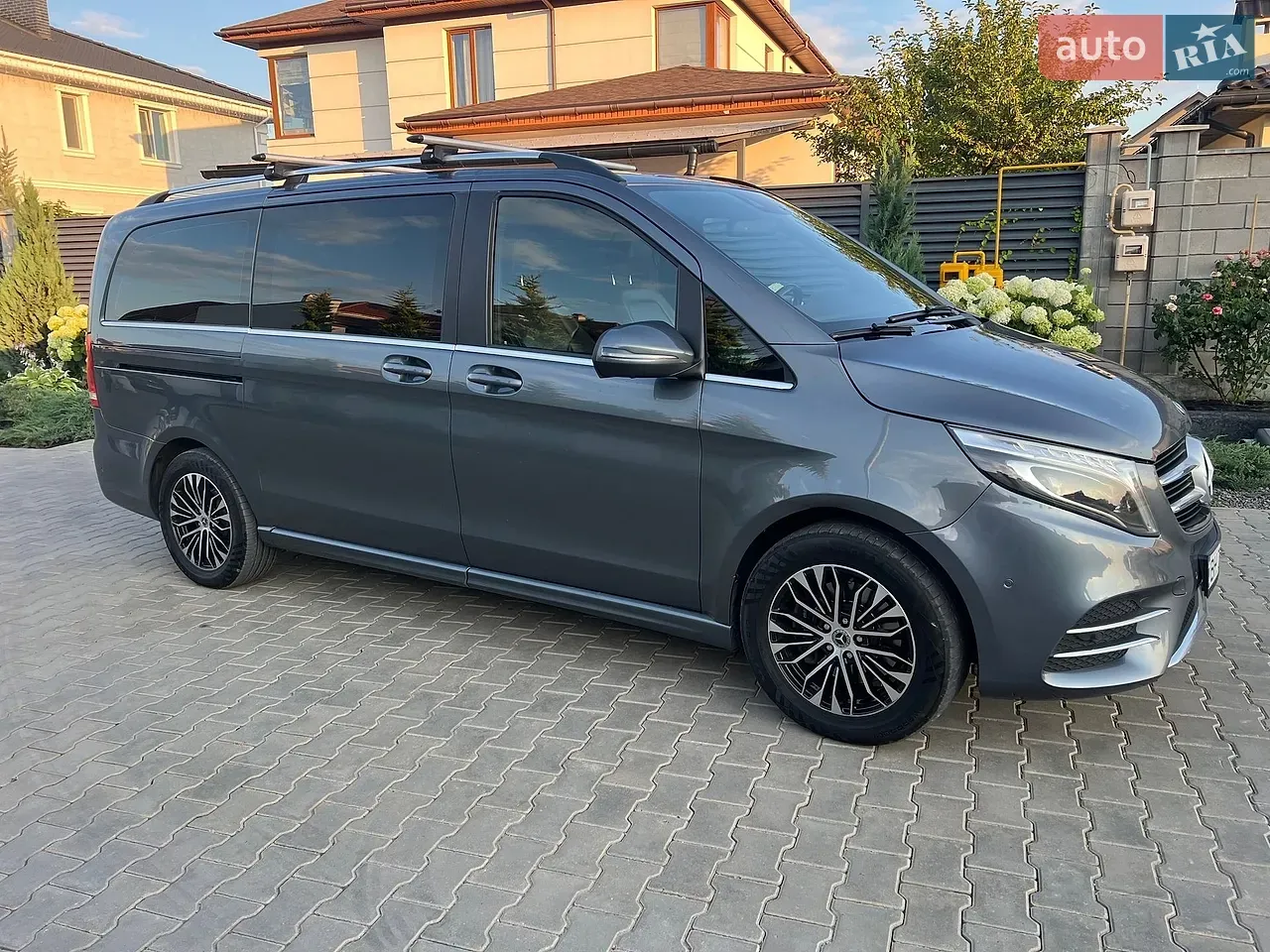 Mercedes-Benz V-Class 2019 photo 5
