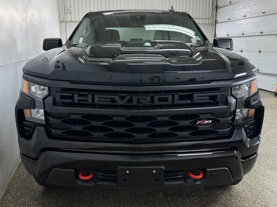Chevrolet Silverado 1500 2025 photo 2