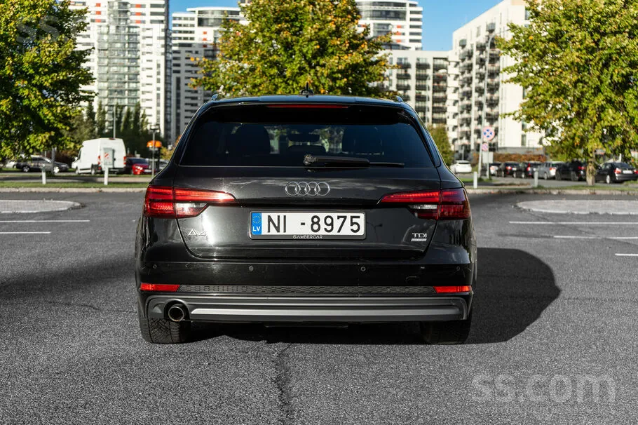Audi A4 2016 photo 5