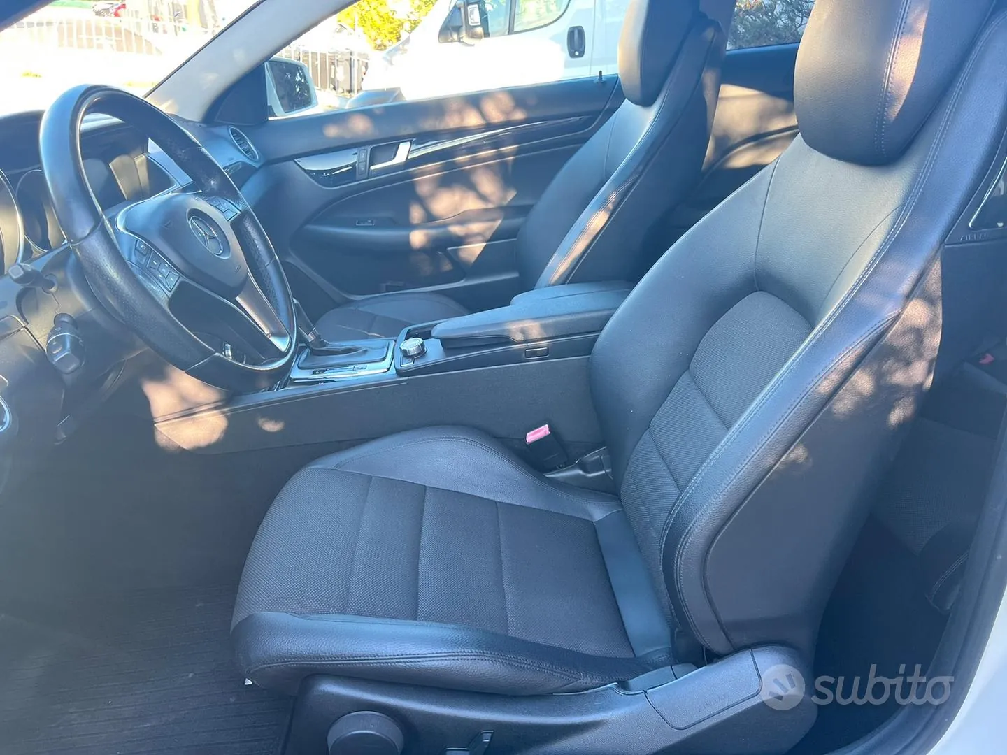 Mercedes-Benz C250 2012 photo 5