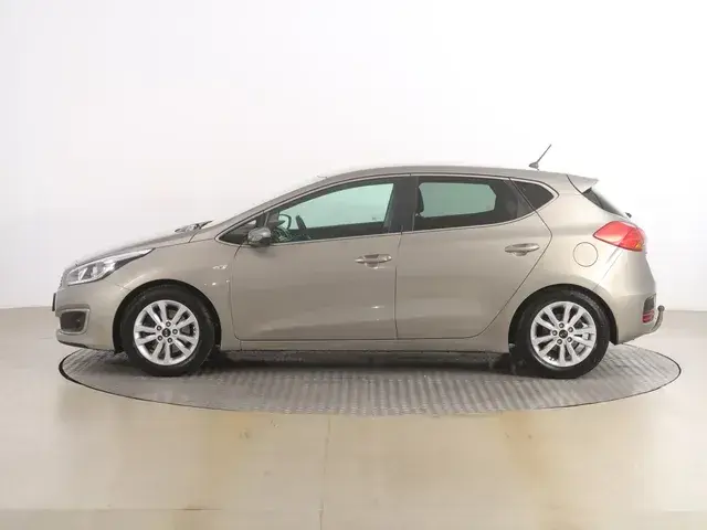 Kia Ceed 2016 photo 2