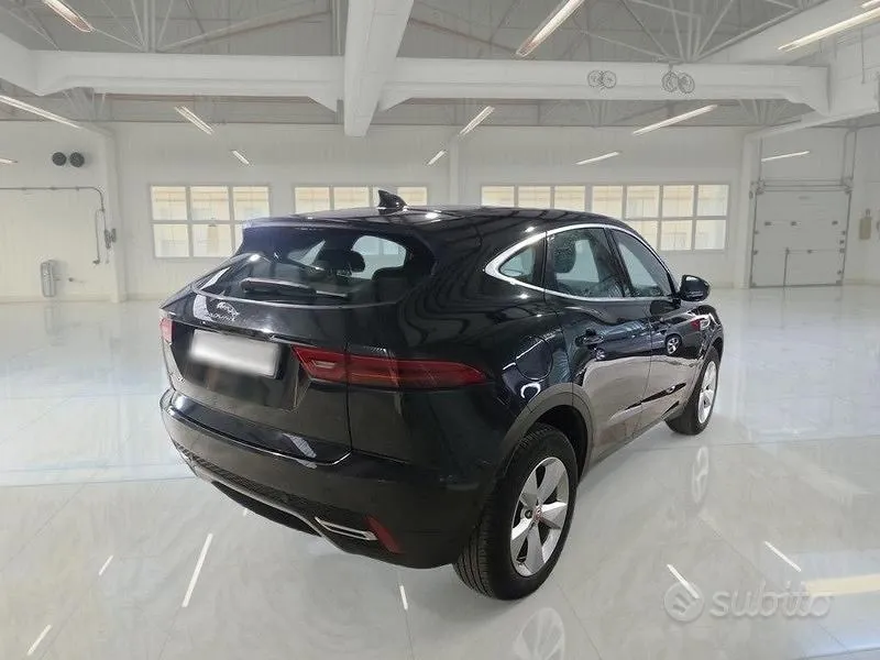Jaguar E-Pace 2022 photo 4