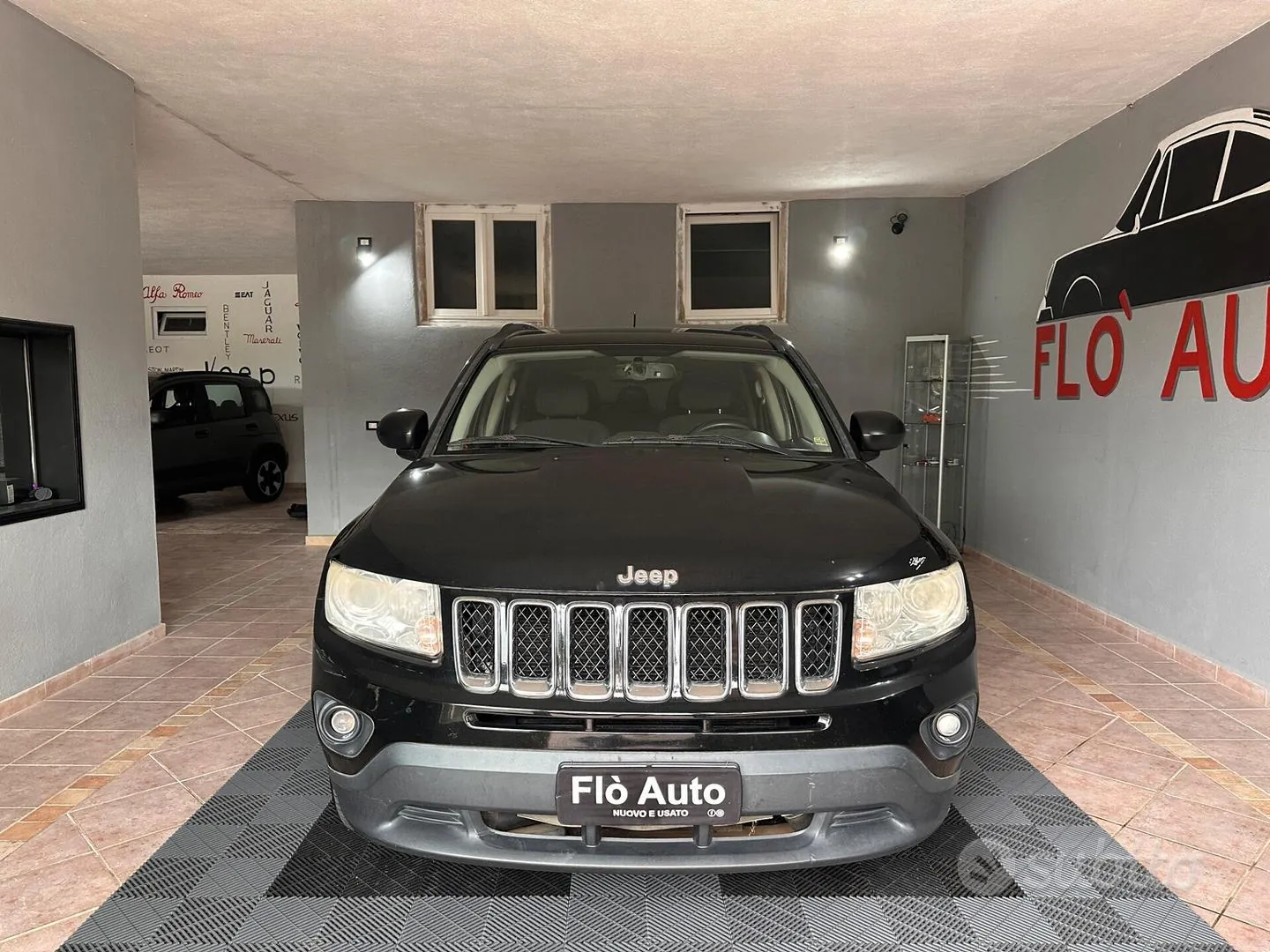 Jeep Compass 2011 photo 2