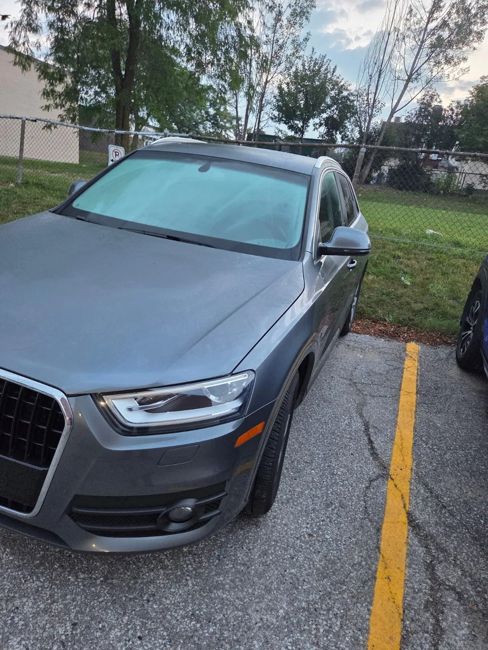 Audi Q3 2015 photo 2
