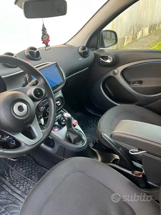Smart Forfour 2016 photo 3