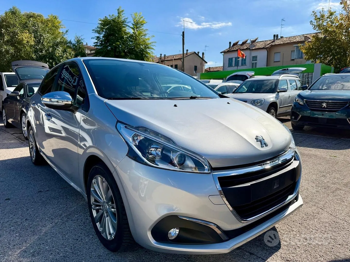 Peugeot 208 2017 photo 3