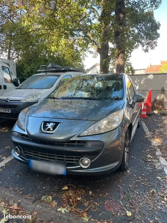 Peugeot 207 2007 photo 3