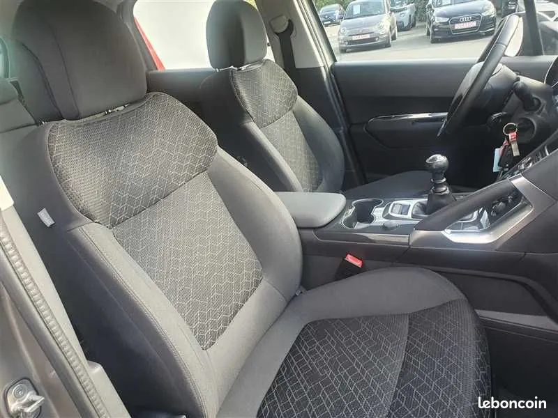 Peugeot 3008 2015 photo 5