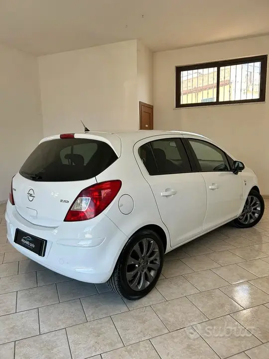 Opel Corsa 2010 photo 4