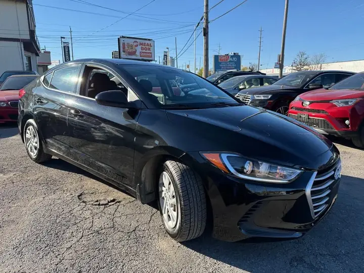 Hyundai Elantra 2017 photo 3