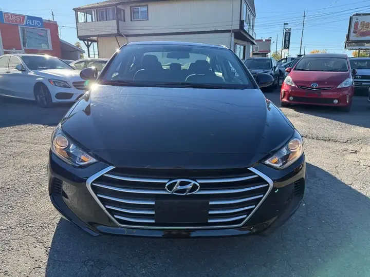 Hyundai Elantra 2017 photo 2