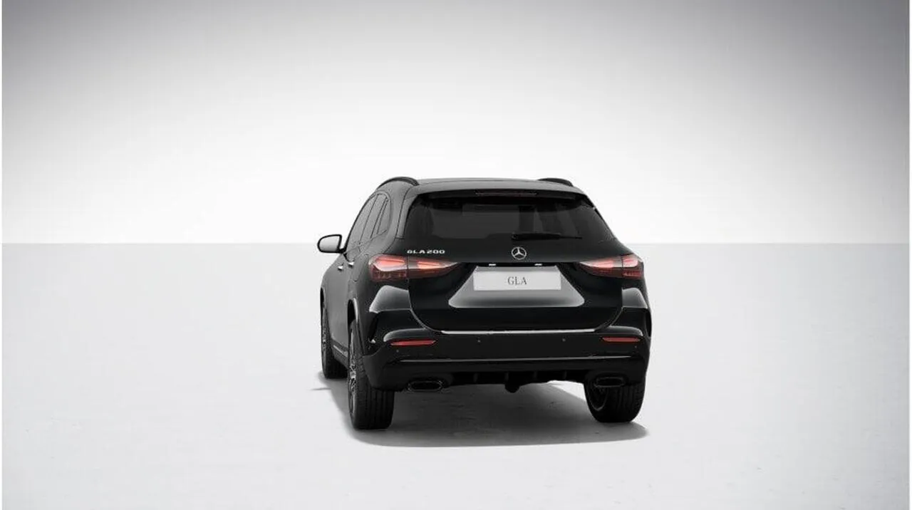 Mercedes-Benz Gla photo 4
