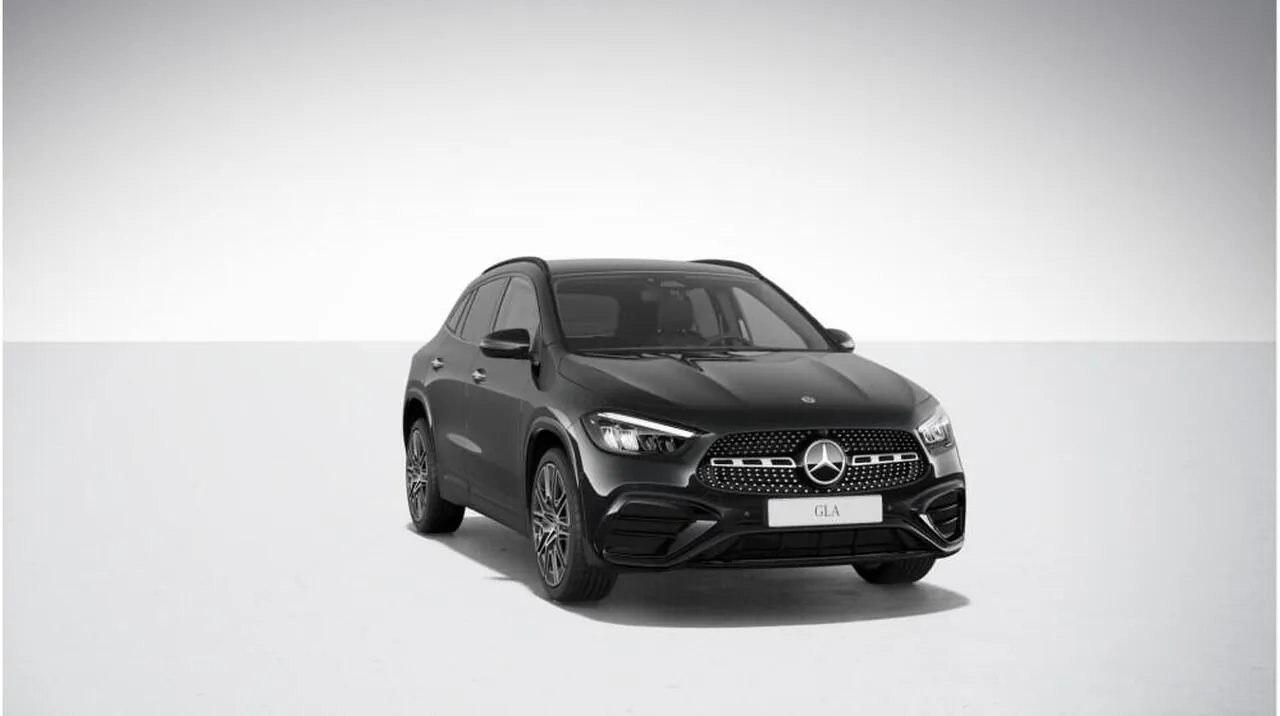 Mercedes-Benz Gla photo 2