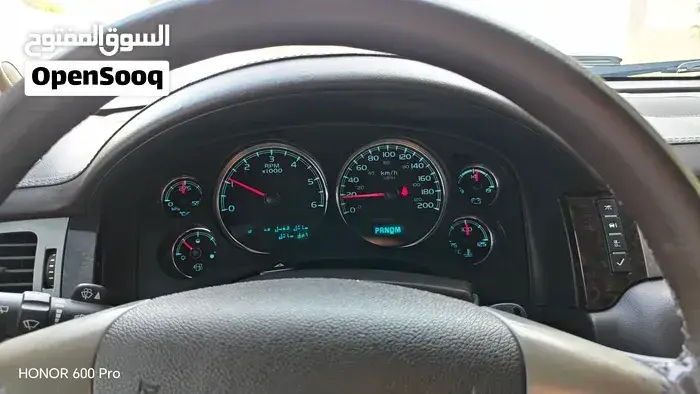 GMC Yukon 2011 photo 2