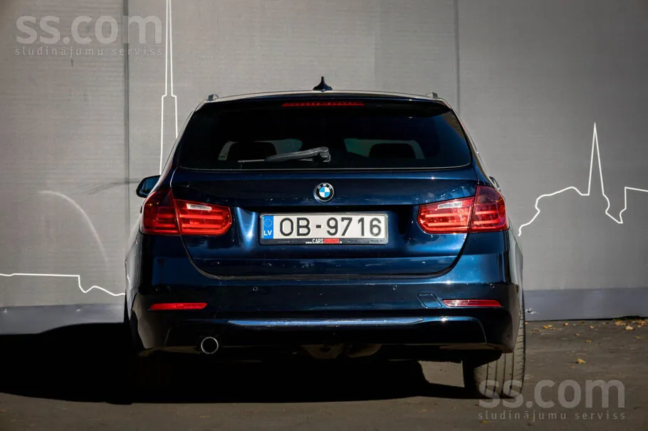 BMW 320 2012 photo 5