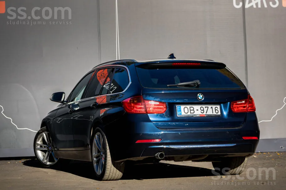 BMW 320 2012 photo 4
