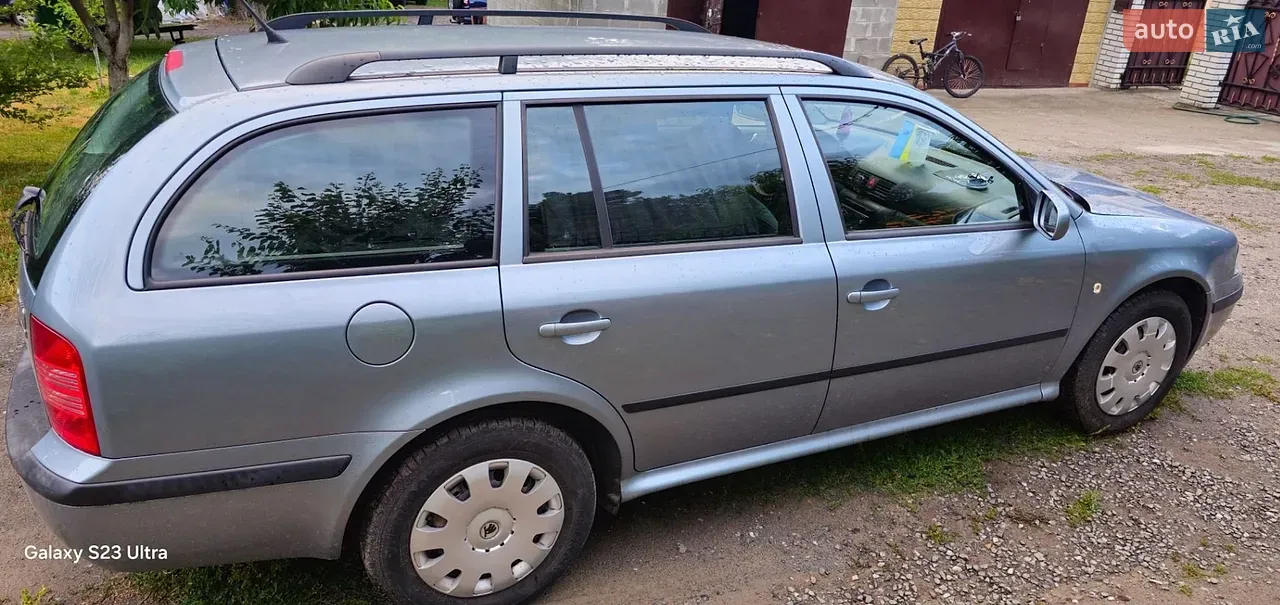 Skoda Octavia 2004 photo 4