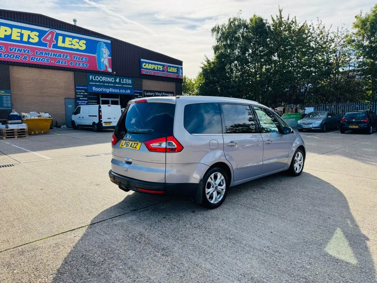 Ford Galaxy 2012 photo 2