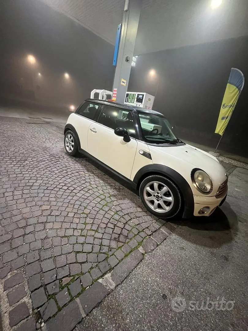 Mini Mini Cooper 2008 photo 2