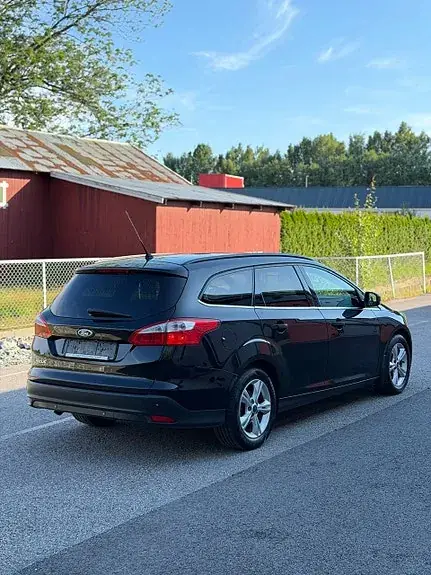 Ford Focus 2011 photo 5