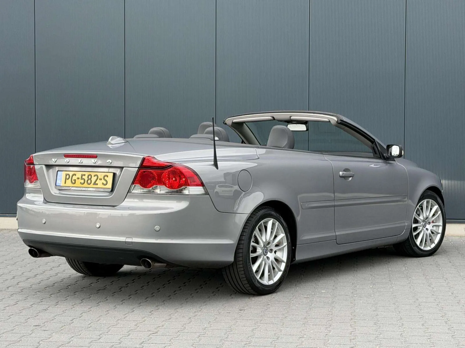 Volvo C70 2007 photo 4