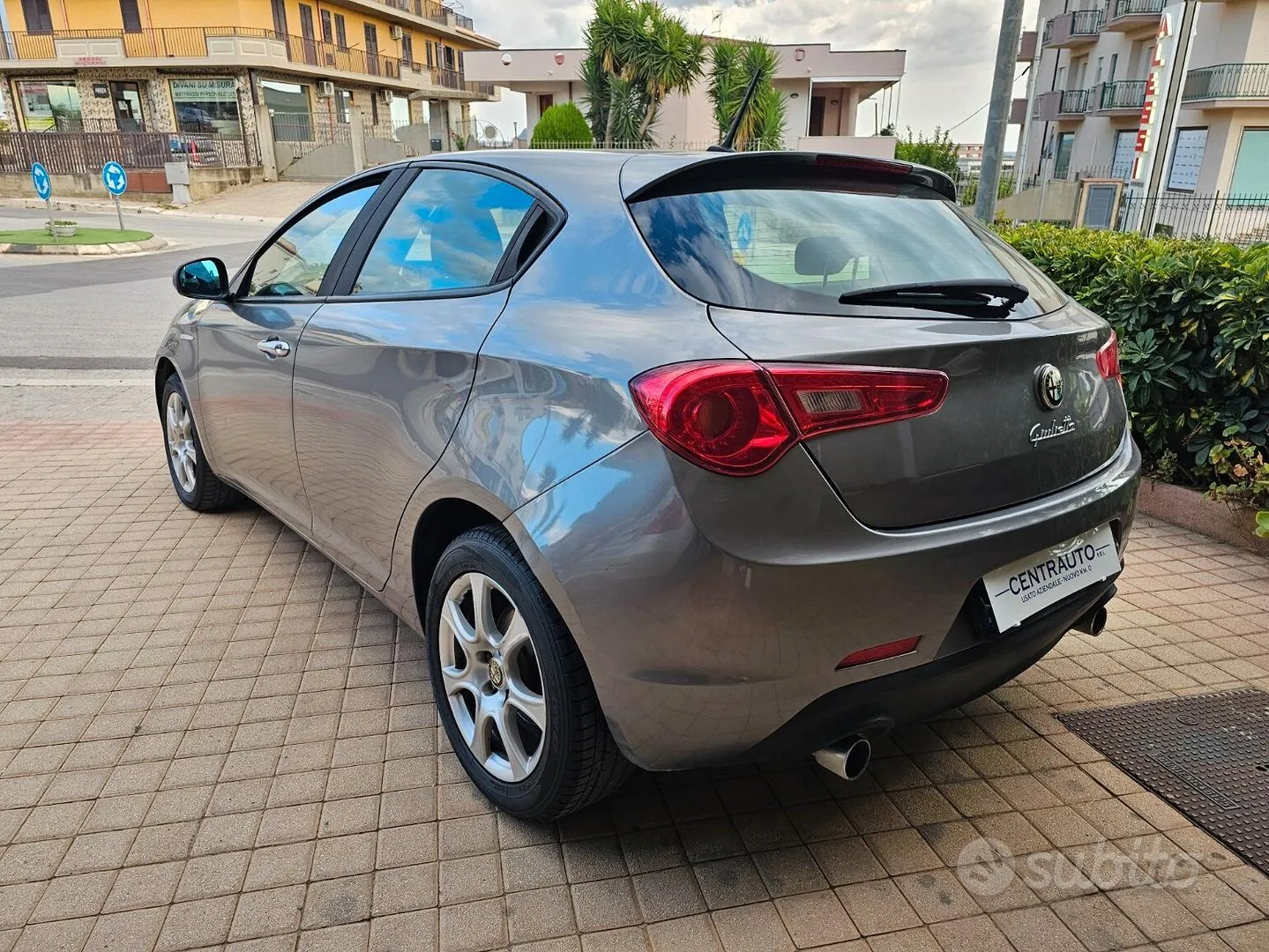 Alfa Romeo Giulietta 2012 photo 5