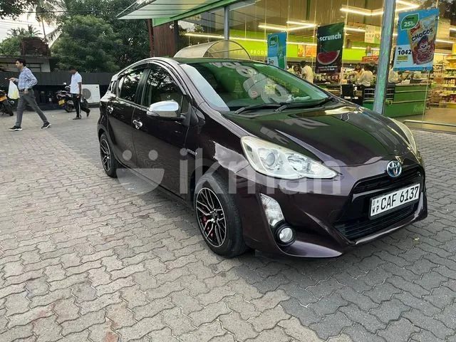 Toyota Aqua 2015 photo 4