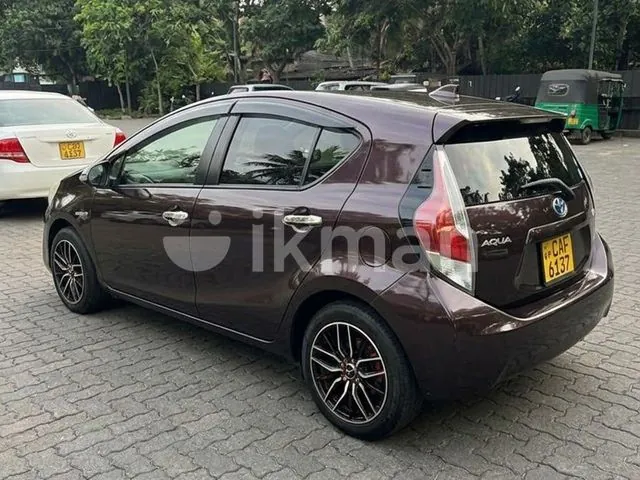 Toyota Aqua 2015 photo 3