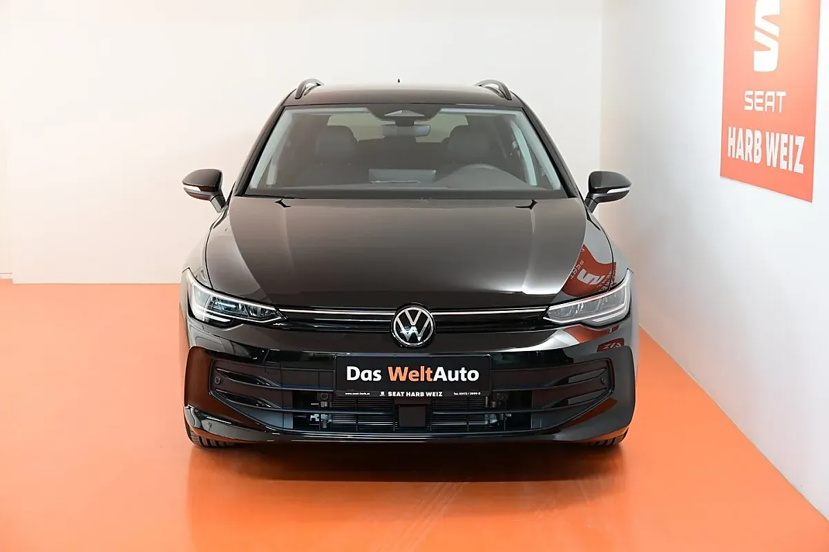Volkswagen Golf 2026 photo 2