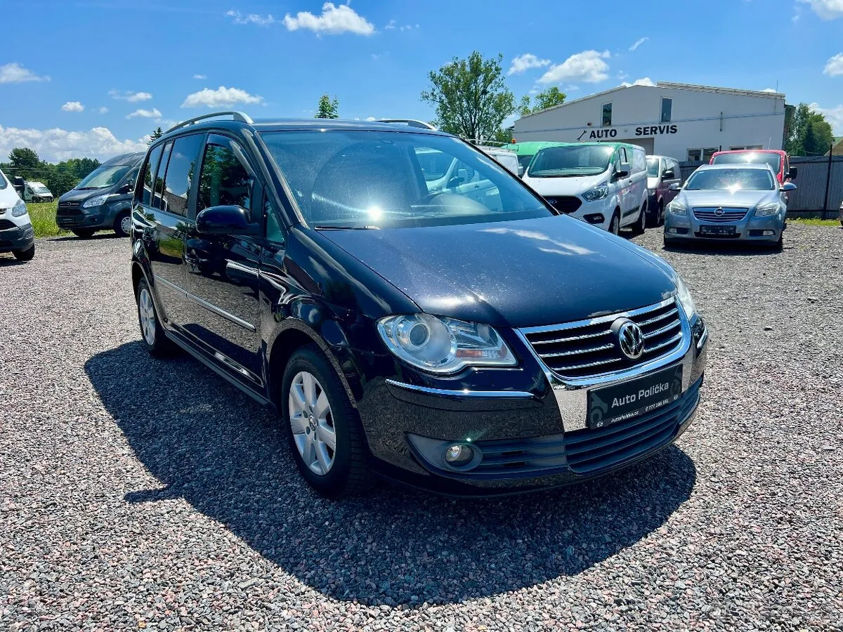 Volkswagen Touran 2008 photo 3