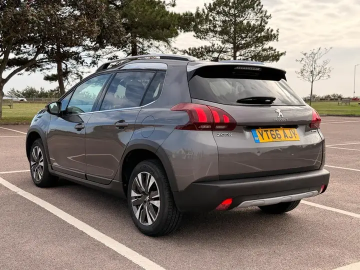 Peugeot 2008 2016 photo 5