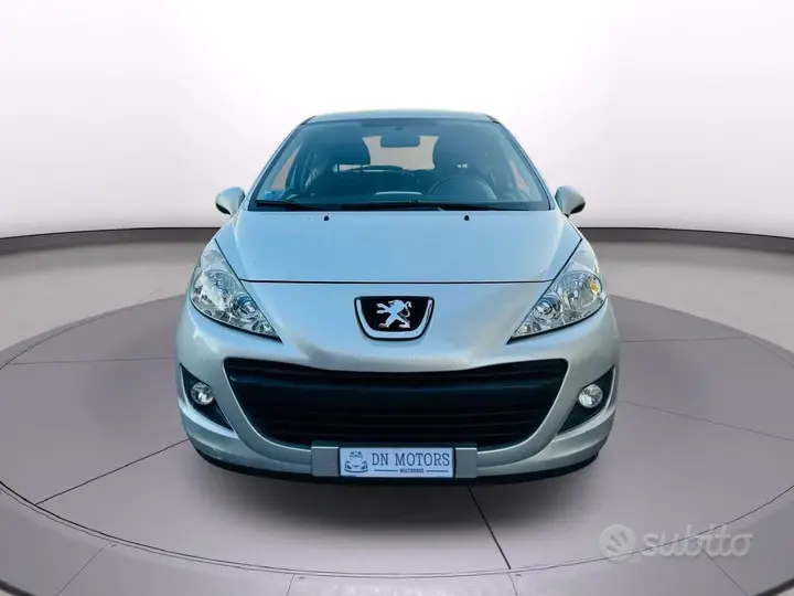 Peugeot 207 2011 photo 5