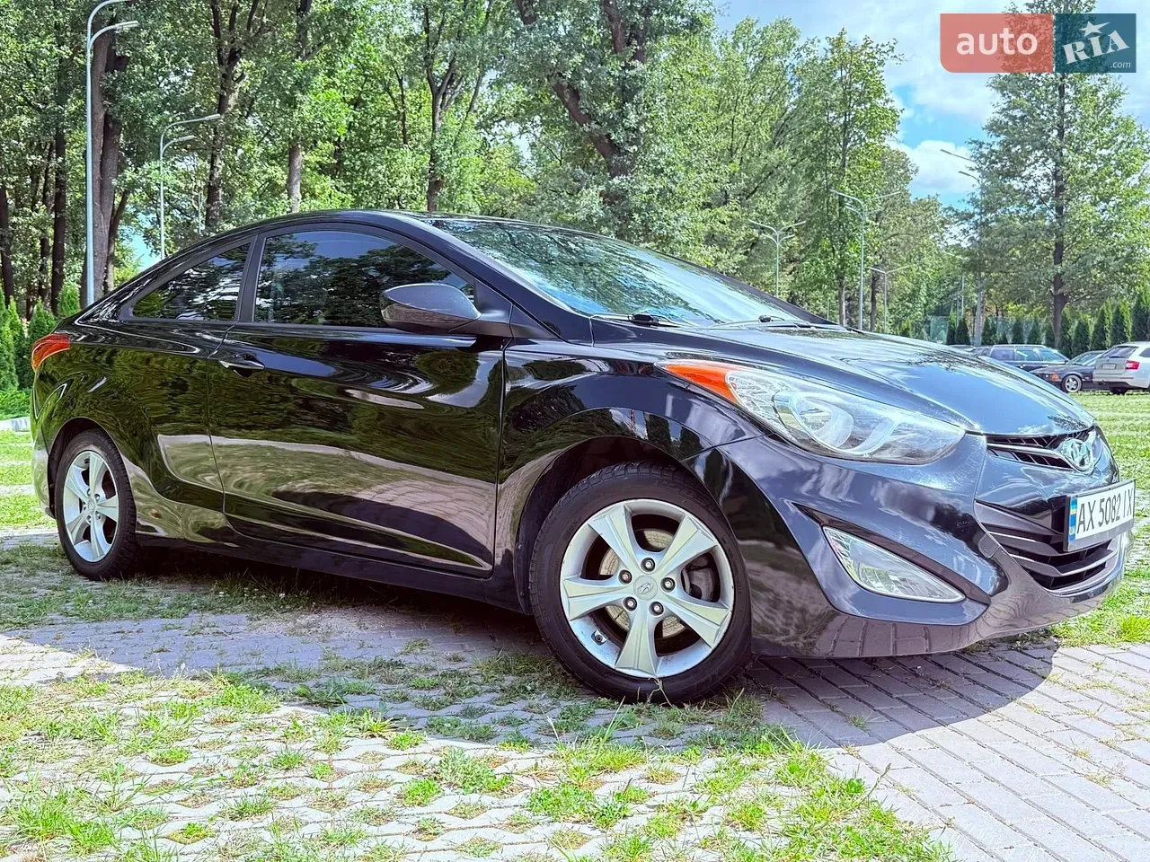 Hyundai Elantra 2012 photo 2