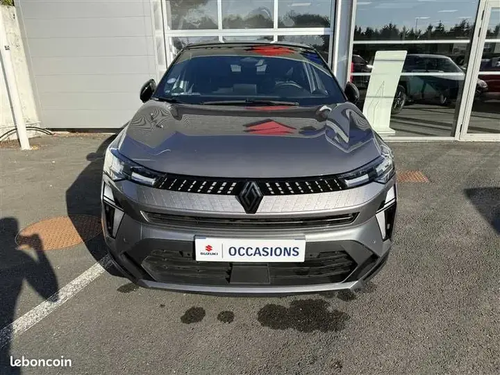 Renault Captur 2024 photo 2