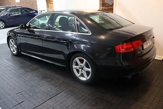 Audi A4 2010 photo 3