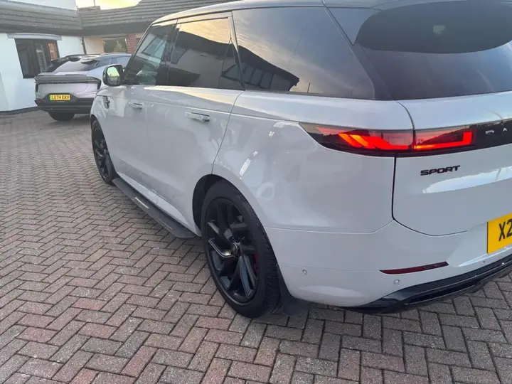 Land Rover Range Rover Sport 2023 photo 5