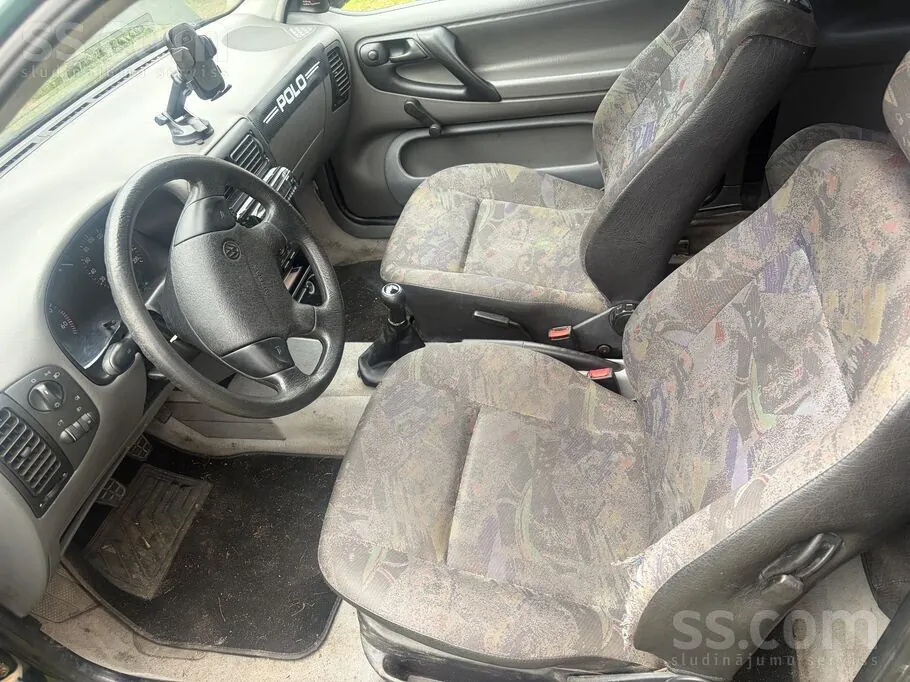 Volkswagen Polo 1996 photo 3